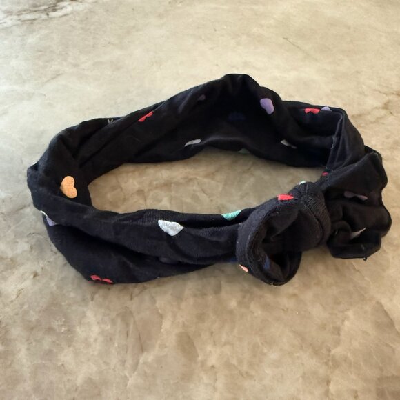 KYTE BABY SLEEP ROMPER IN HEARTS 0-3 MONTHS + MATCHING HEADBAND - Picture 3 of 3